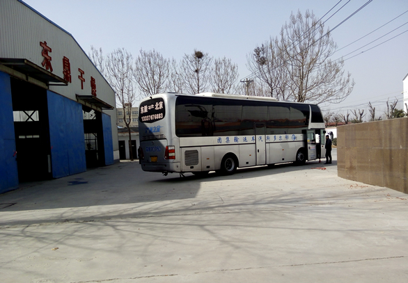 開赴煤泥烘干機現場